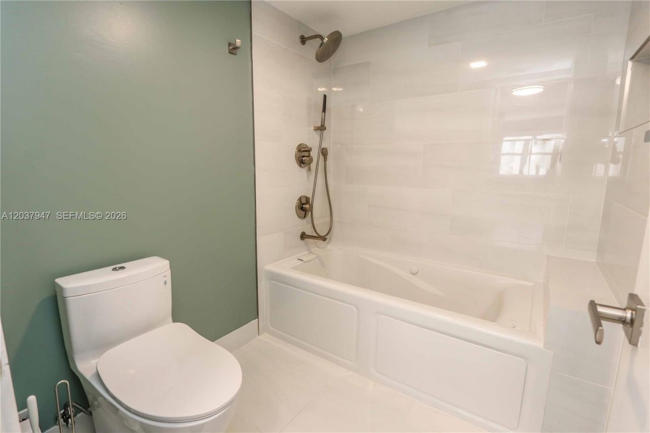 3900 Galt Ocean Dr , Unit 403, Fort Lauderdale, FL 33308 Photo