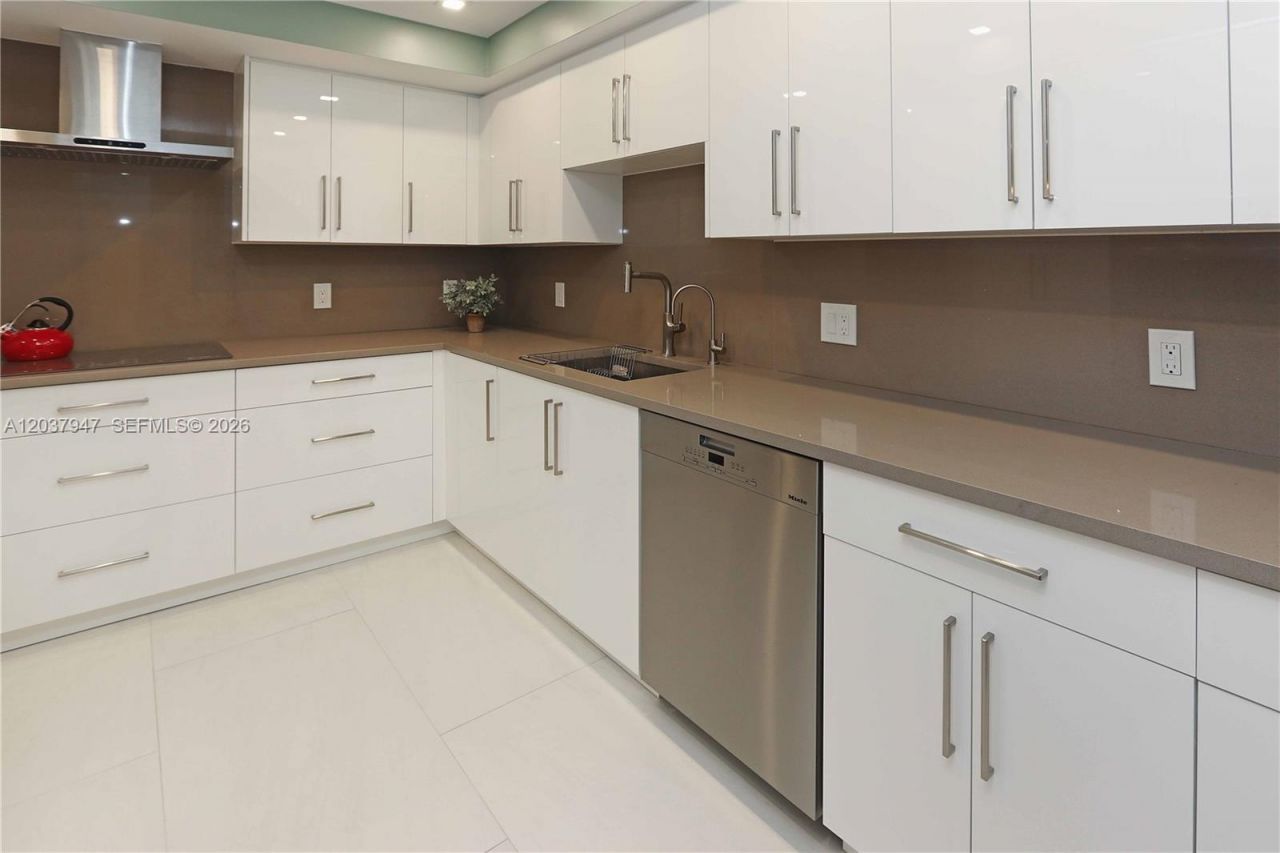 3900 Galt Ocean Dr , Unit 403, Fort Lauderdale, FL 33308 Photo