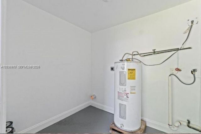 1040 NW 23rd Ter , Fort Lauderdale, FL 33311 Photo