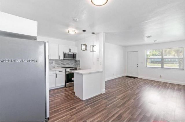 1040 NW 23rd Ter , Fort Lauderdale, FL 33311 Photo