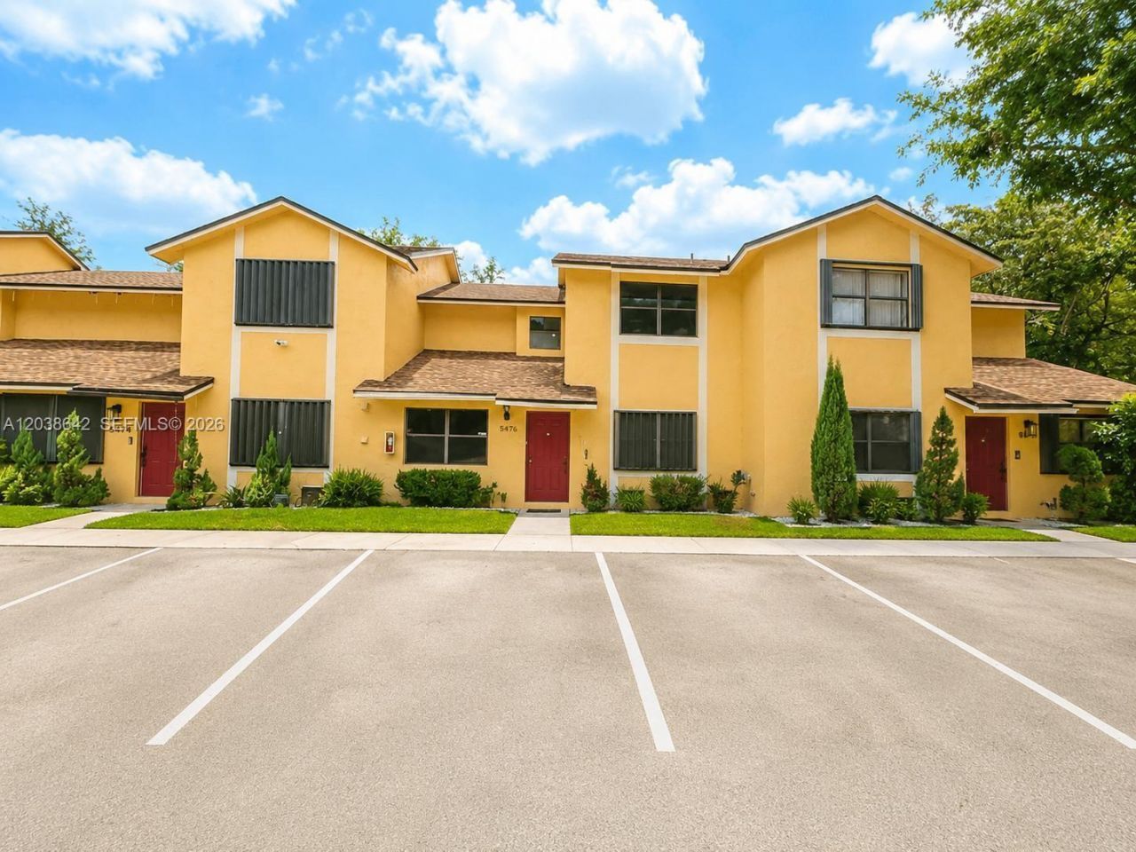 5476 Gate Lake Rd, Unit 5476, Tamarac, FL 33319 Photo