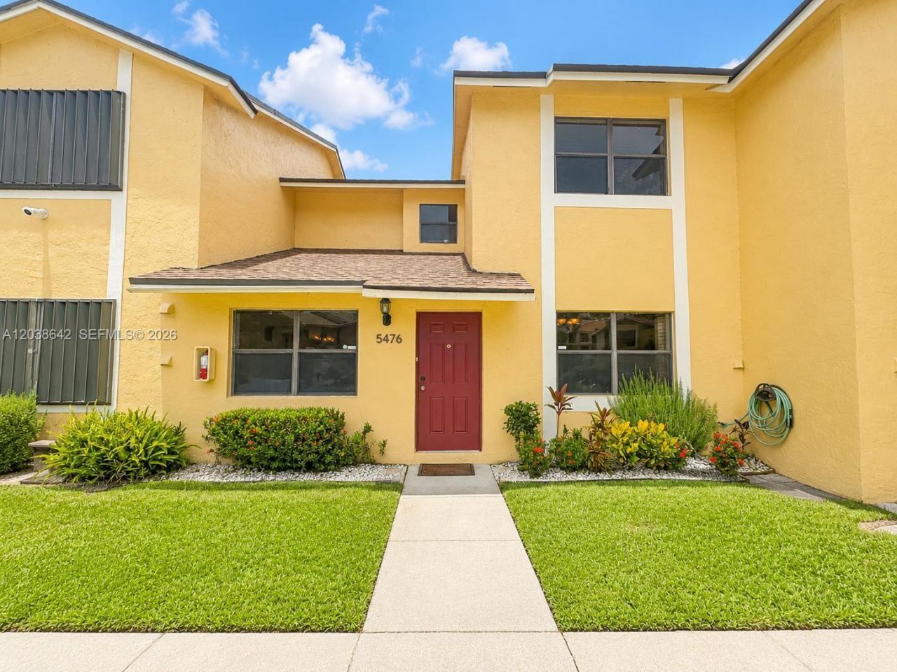 5476 Gate Lake Rd, Unit 5476, Tamarac, FL 33319 Photo