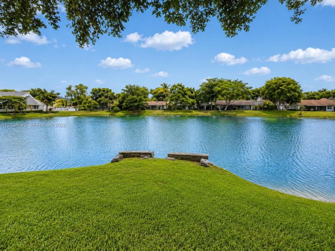 5476 Gate Lake Rd, Unit 5476, Tamarac, FL 33319 Photo