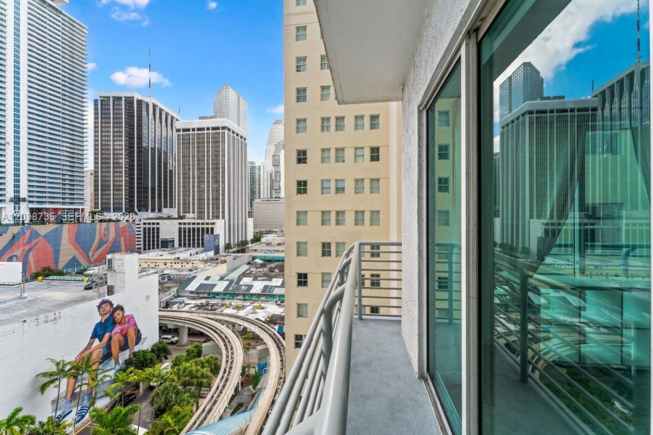 133 NE 2nd Ave , Unit 1112, Miami, FL 33132 Photo