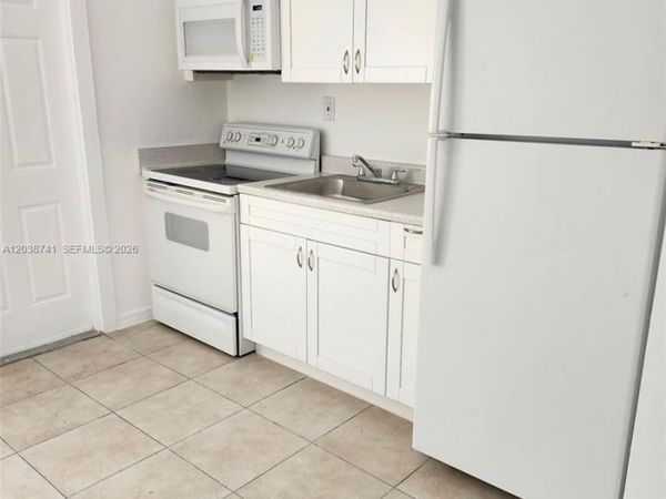 726 21st St, Unit 3, West Palm Beach, FL 33407