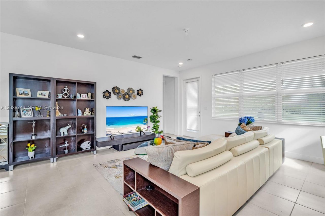 4242 Rosa Dr , Deerfield Beach, FL 33064 Photo