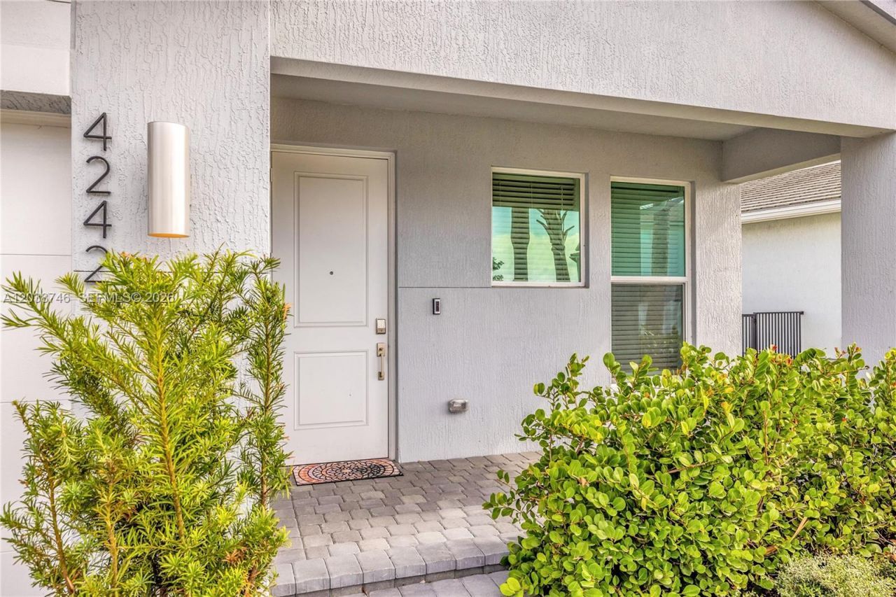 4242 Rosa Dr , Deerfield Beach, FL 33064 Photo