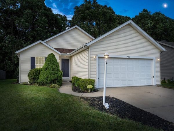732 Prism Valley Drive, Mishawaka, IN 46544