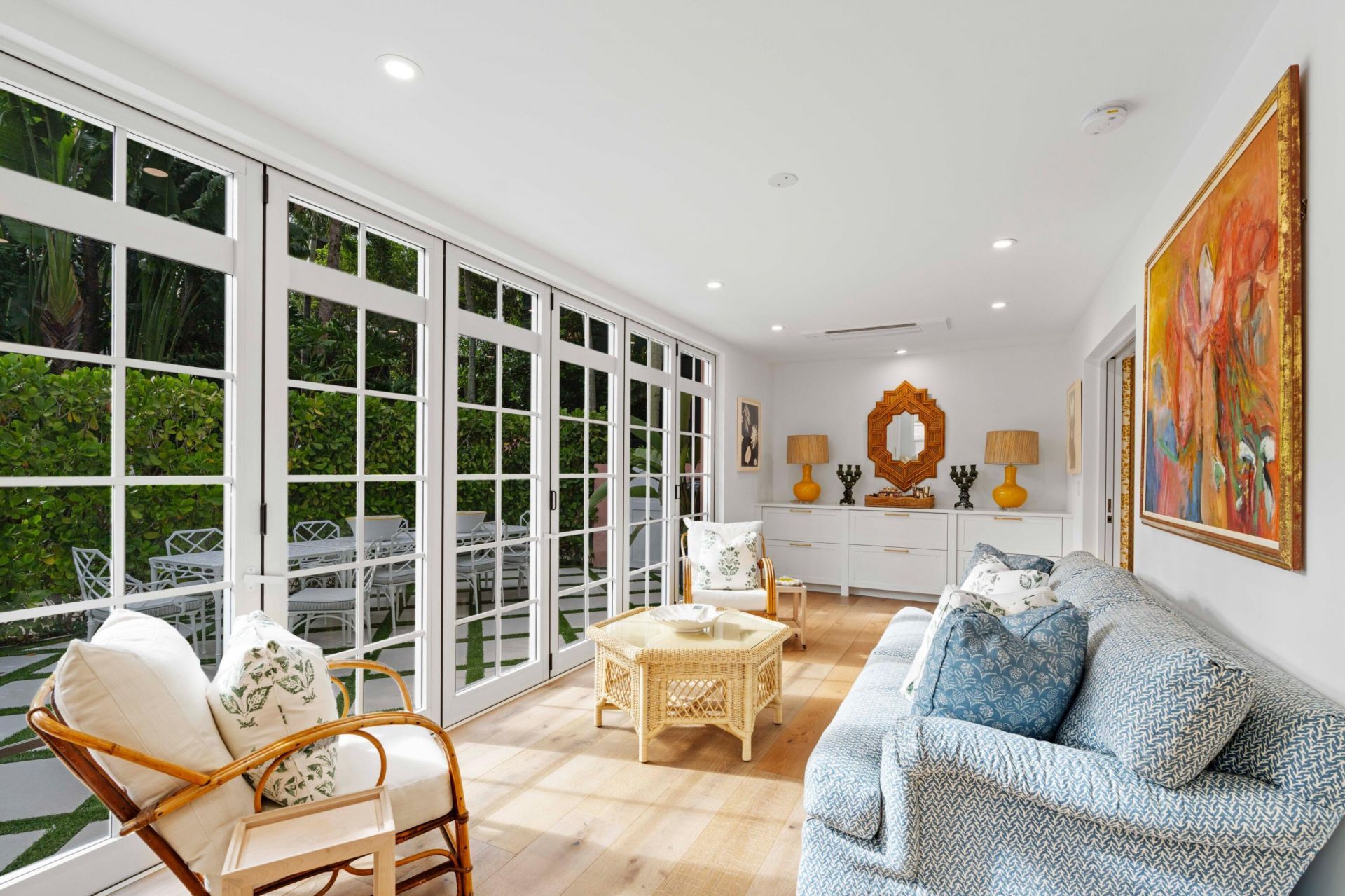 142 Peruvian Avenue, Unit 1020, Palm Beach, FL 33480 Photo