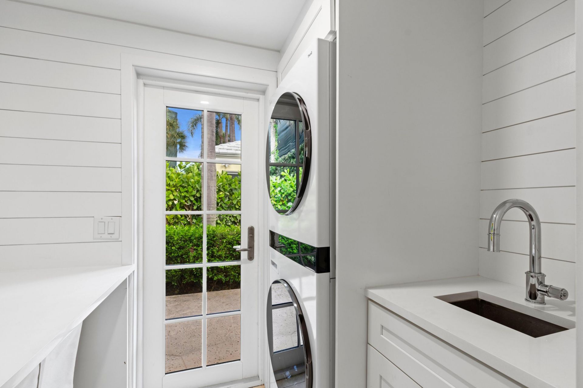 142 Peruvian Avenue, Unit 1020, Palm Beach, FL 33480 Photo