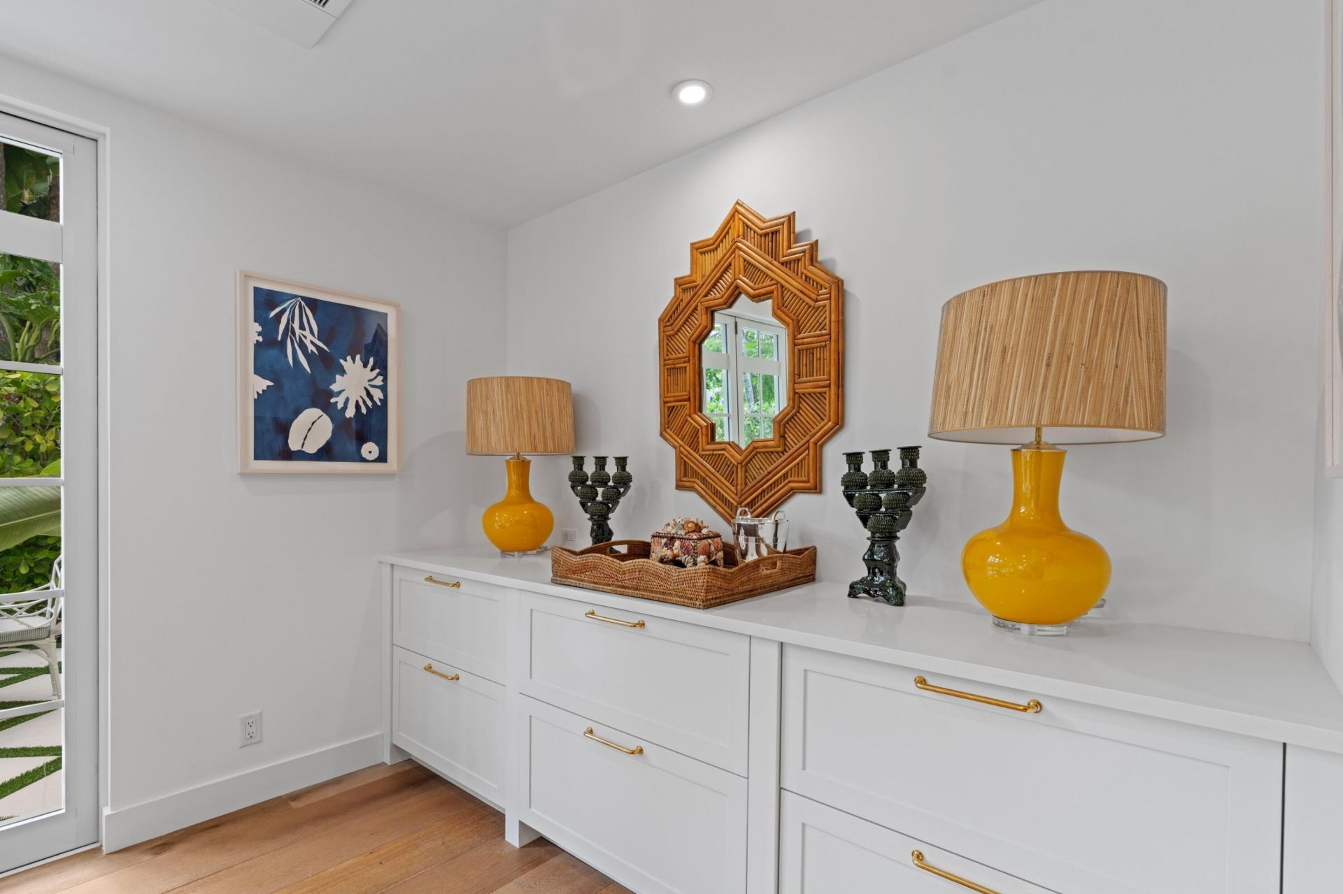 142 Peruvian Avenue, Unit 1020, Palm Beach, FL 33480 Photo