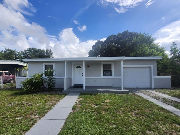 942 NW 12th Street, Fort Lauderdale, FL 33311