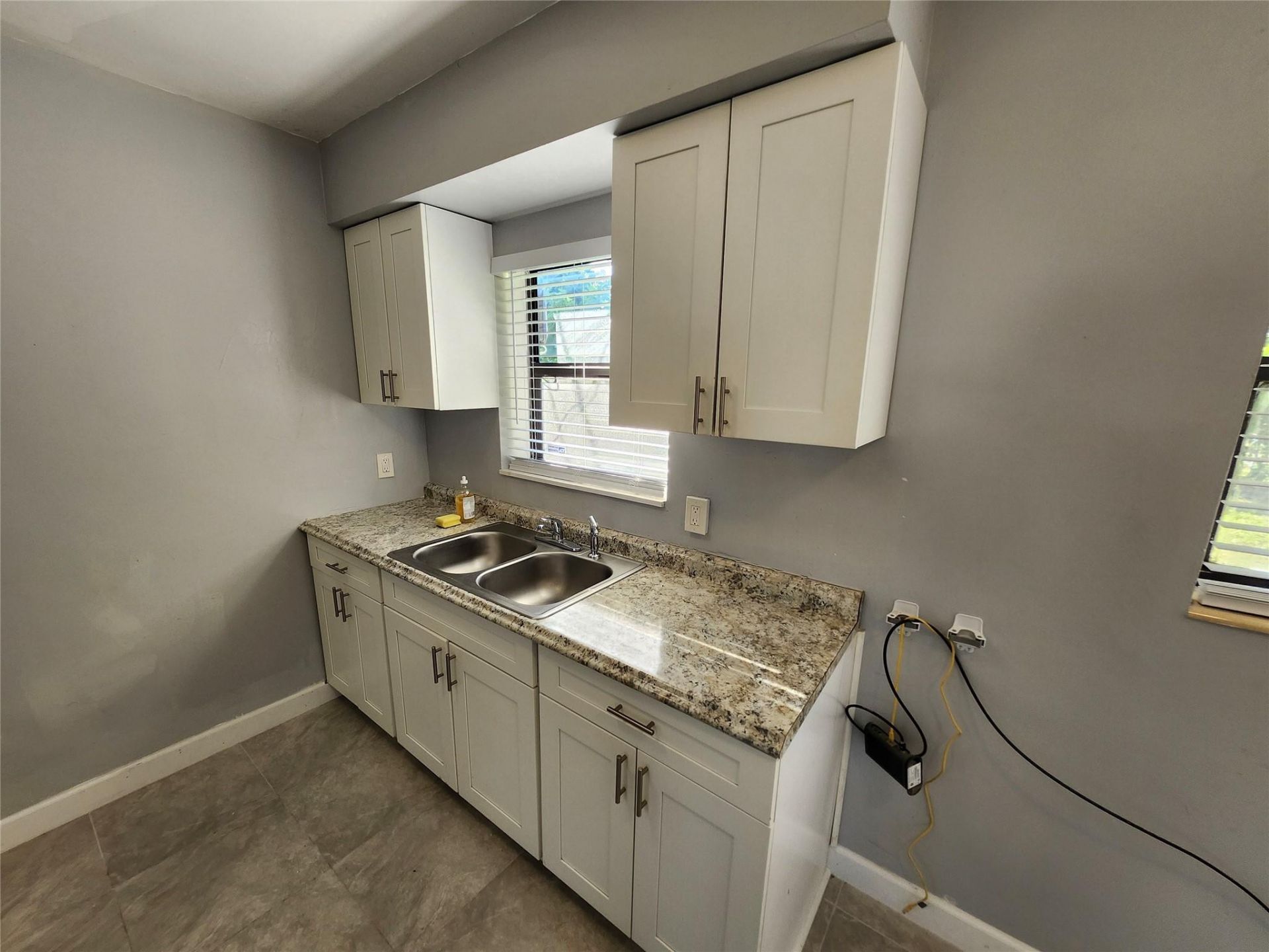 942 NW 12th Street, Fort Lauderdale, FL 33311 Photo