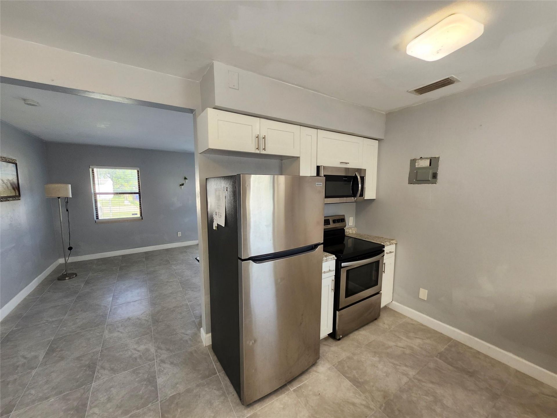 942 NW 12th Street, Fort Lauderdale, FL 33311 Photo