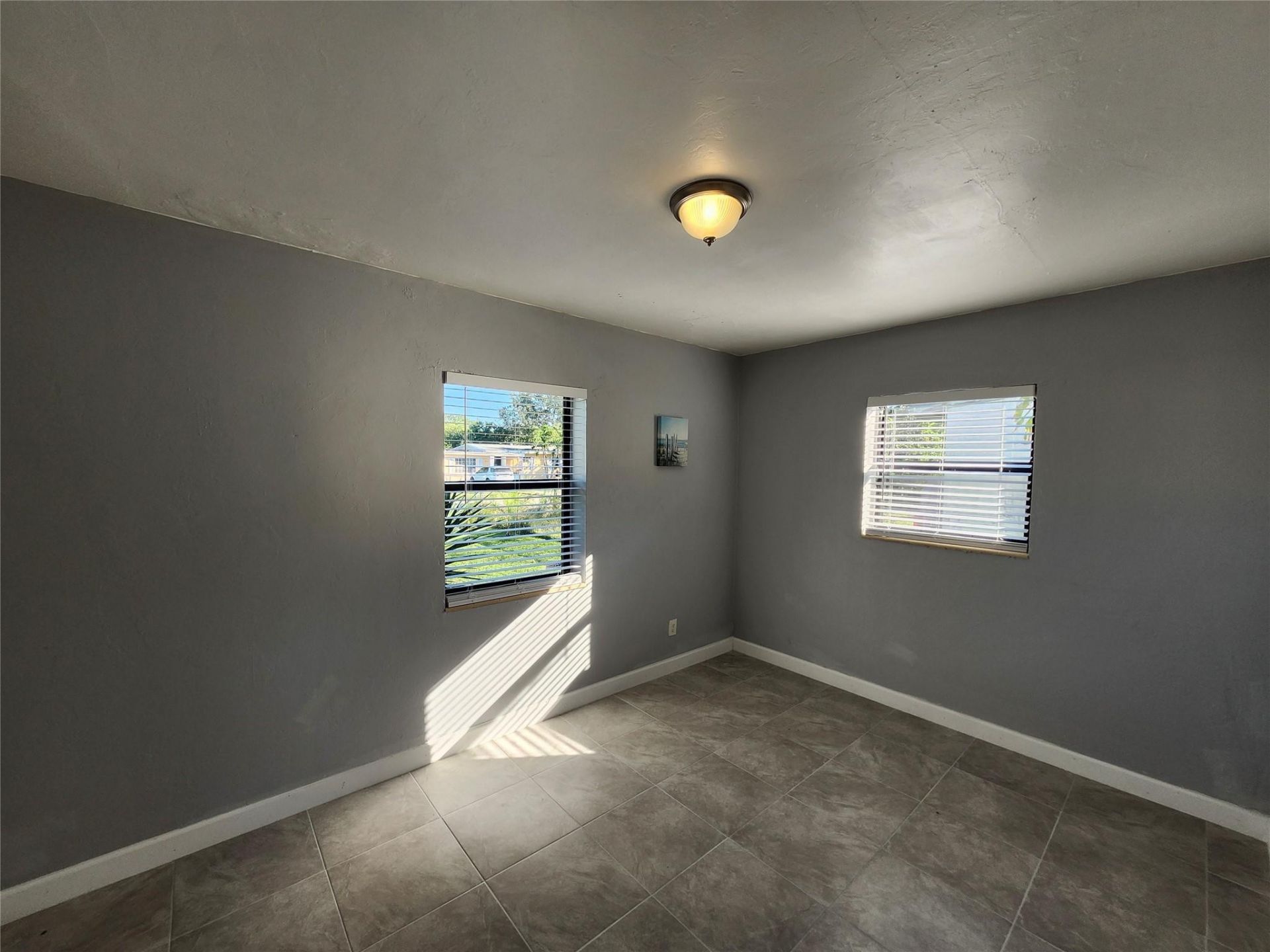 942 NW 12th Street, Fort Lauderdale, FL 33311 Photo