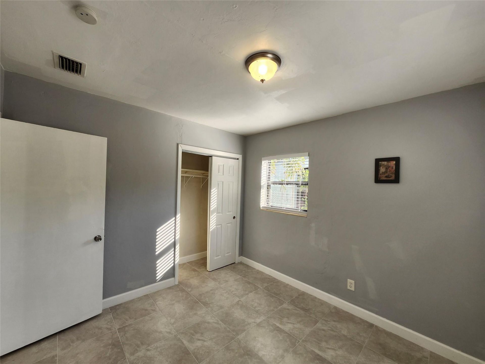 942 NW 12th Street, Fort Lauderdale, FL 33311 Photo