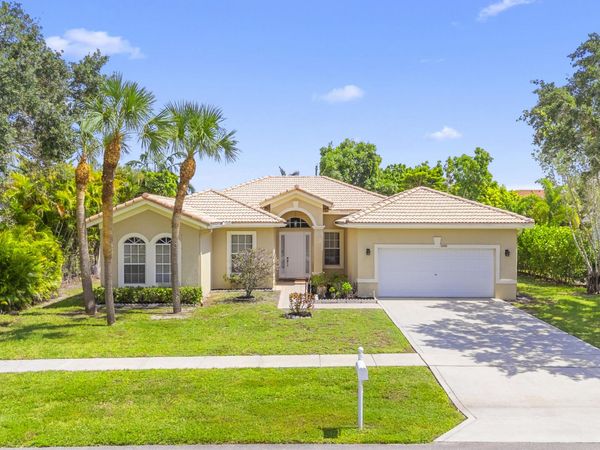 10555 Paso Fino Drive, Wellington, FL 33449