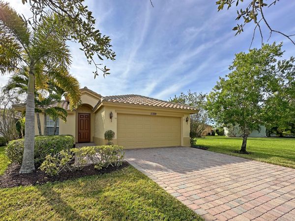11329 SW Birch Tree Circle, Port Saint Lucie, FL 34987