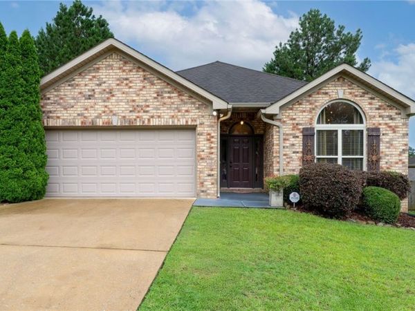 4055 Macon Circle, Northport, AL 35473