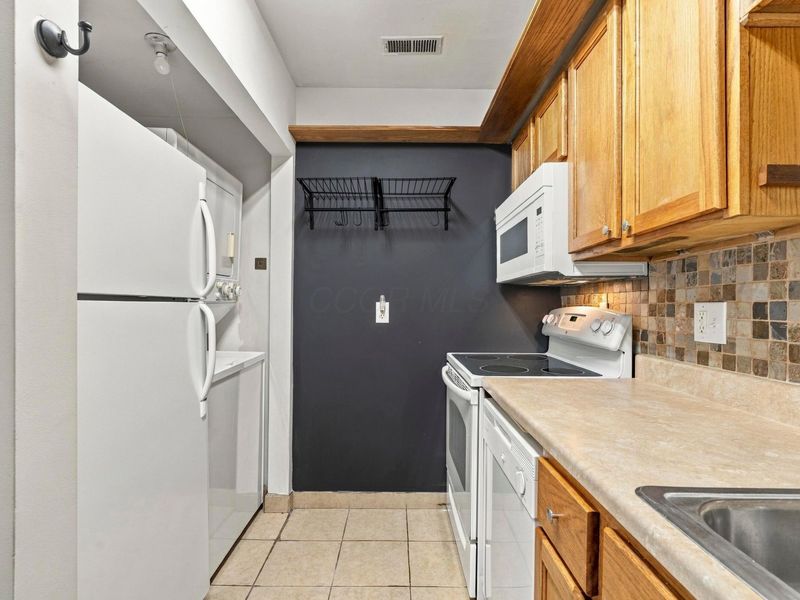 3074 Jersey Drive, Unit 45, Columbus, OH 43204 Photo 14