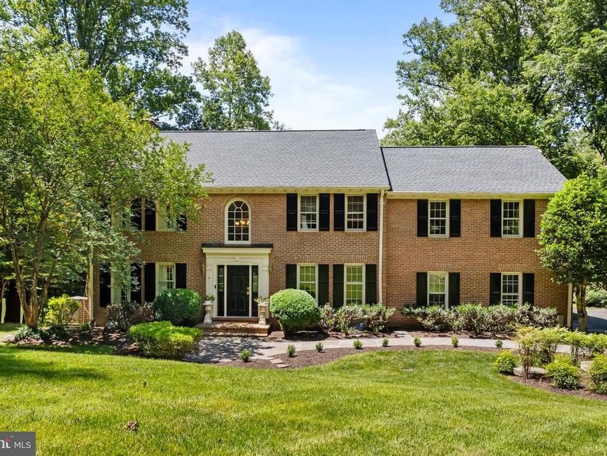 9405 Lagovista Court, Great Falls, VA 22066 Main Photo
