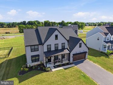 529 BREEZEWOOD LANE, ANNVILLE, PA 17003
