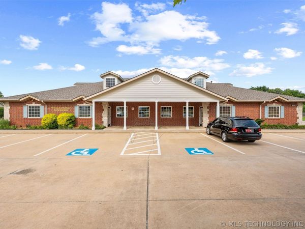 4160 SE Adams Road, Bartlesville, OK 74006