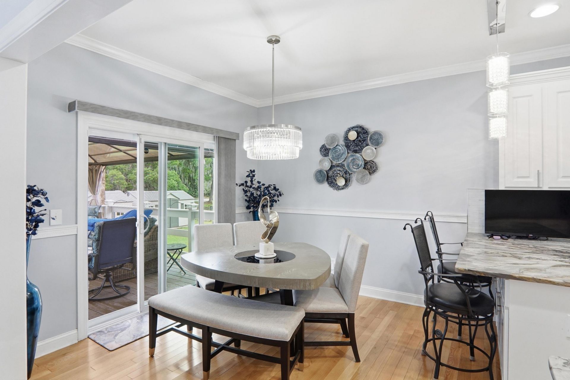 5043 Spaniel Drive Photo 23