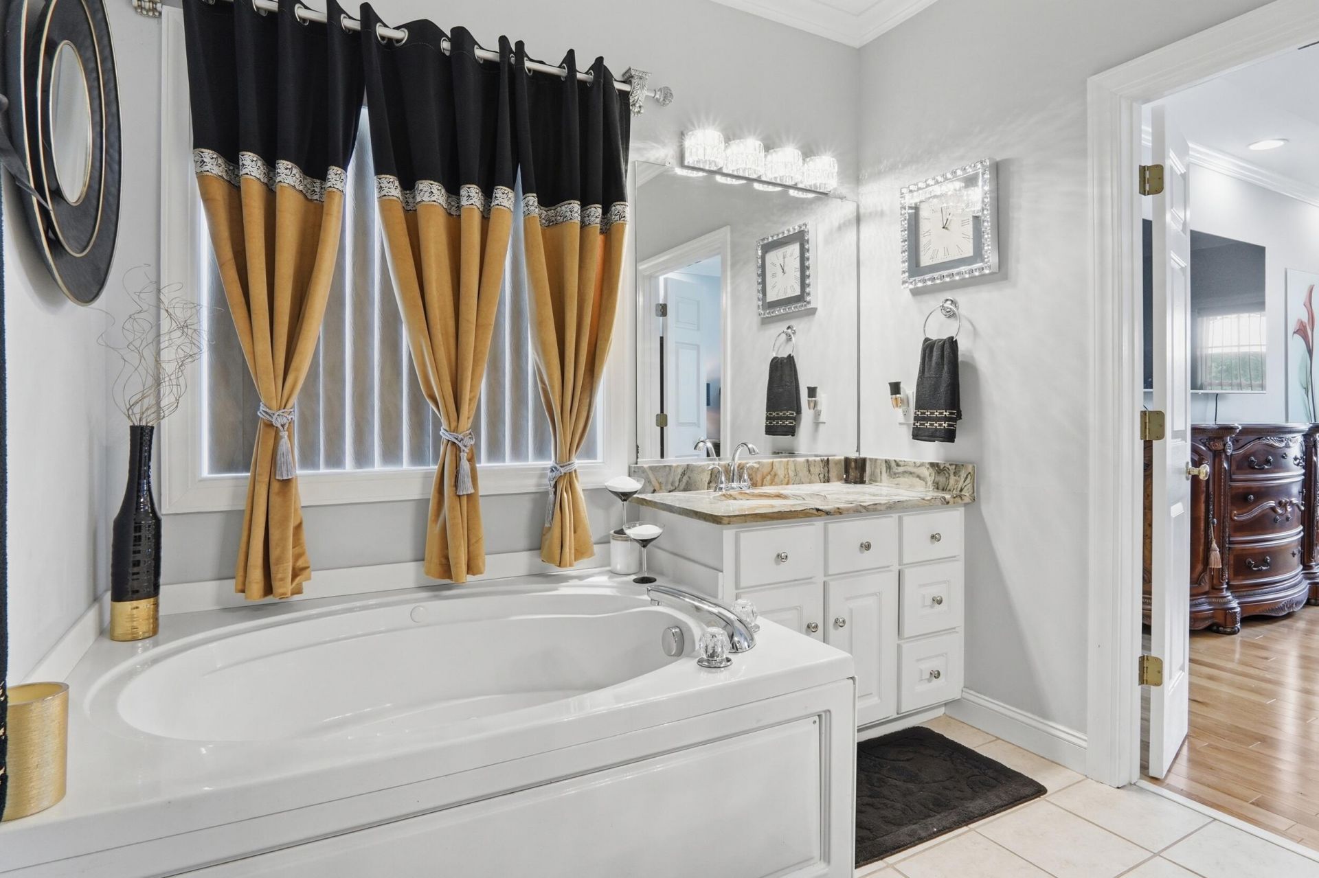 5043 Spaniel Drive Photo 39