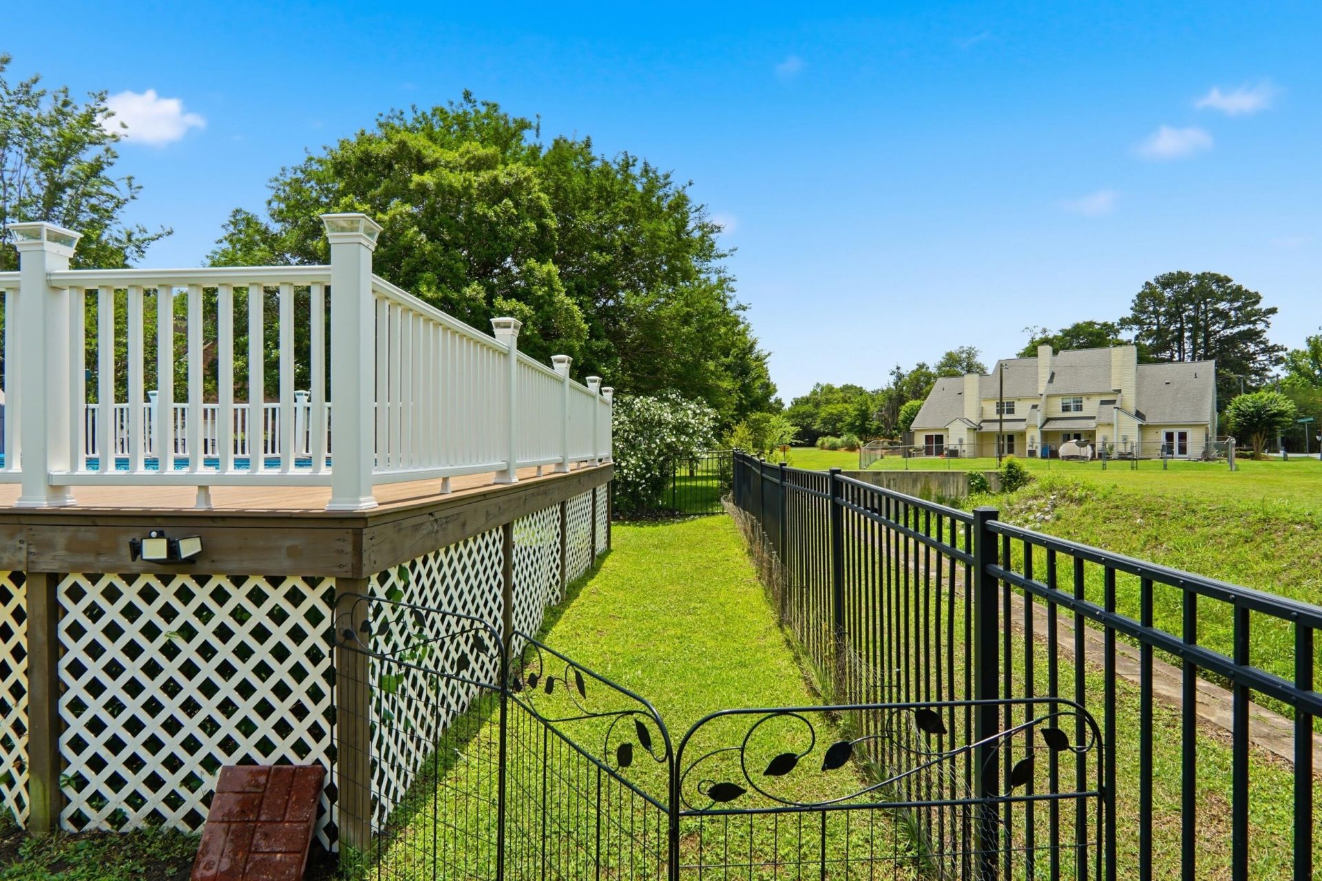 5043 Spaniel Drive Photo 79
