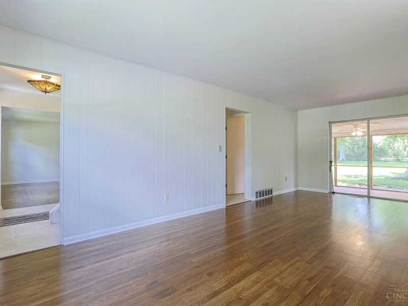 10639 Weil Road, Montgomery, OH 45249 Photo 13