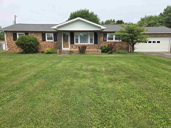 306 Eastgate Drive, Vincennes, IN 47591