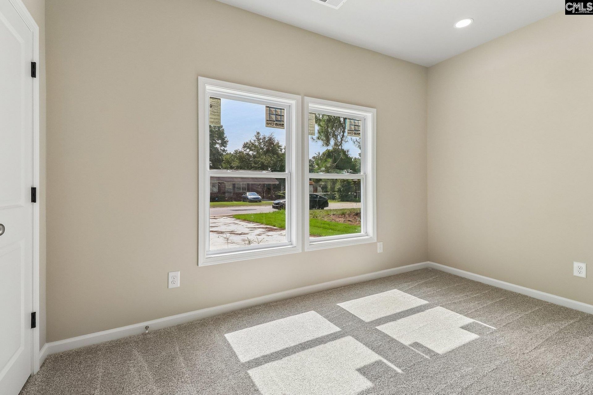 1235 Sawyer Street Photo 11