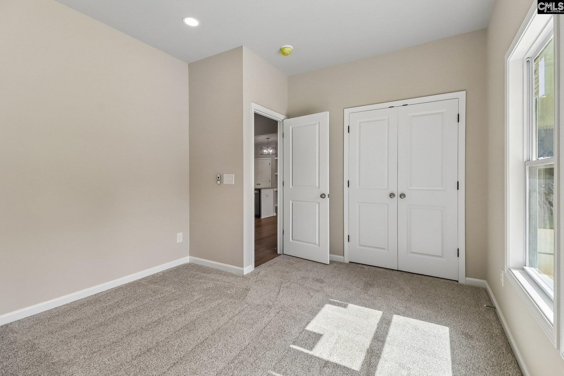1235 Sawyer Street Photo 12