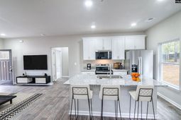 1235 Sawyer Street photo 4