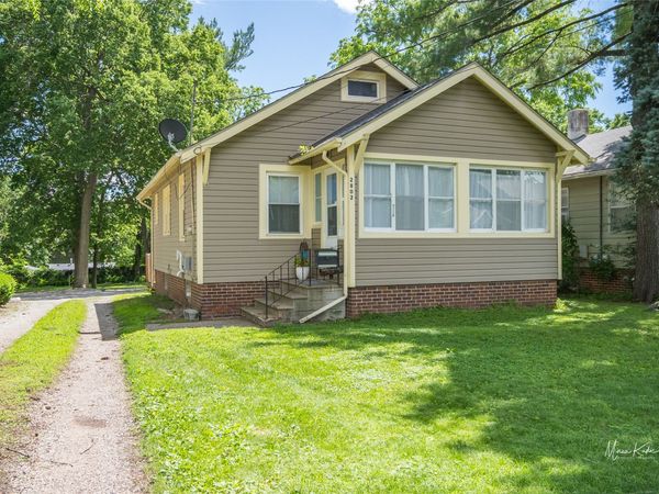 2802 Payne Road, Des Moines, IA 50310