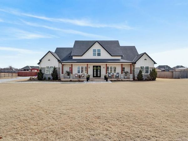 12716 SW 53rd Street, Mustang, OK 73064