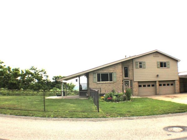 508 Beckman Dr, Mckeesport, PA 15132