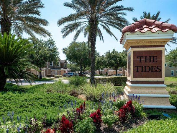8733 LITTLE SWIFT Circle, Unit 23D, Jacksonville, FL 32256