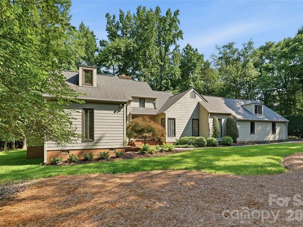 2402 Beaucatcher Lane, Charlotte, NC 28270