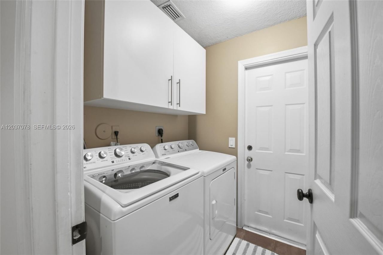 1277 Meadows Blvd, Weston, FL 33327 Photo
