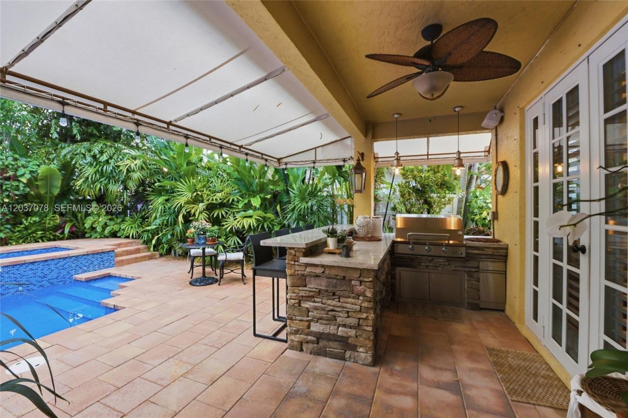 1277 Meadows Blvd, Weston, FL 33327 Photo