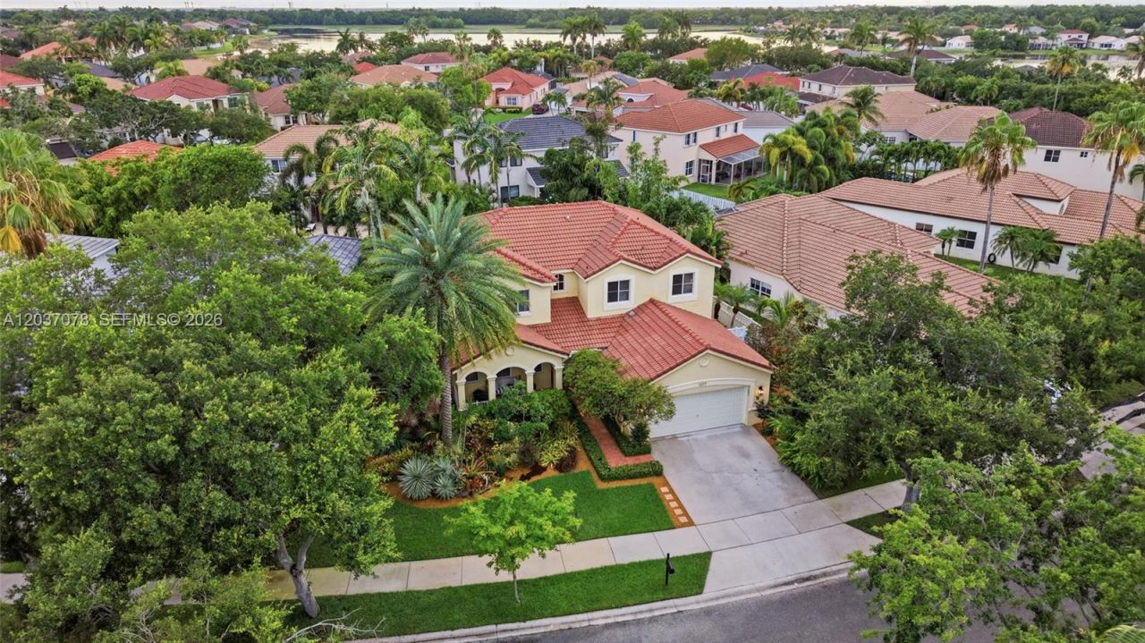 1277 Meadows Blvd, Weston, FL 33327 Photo