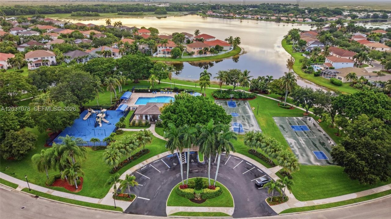 1277 Meadows Blvd, Weston, FL 33327 Photo