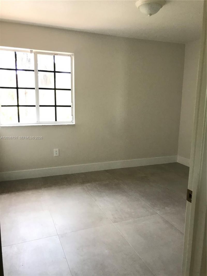 6674 NW 107th Pl , Unit ., Doral, FL 33178 Photo