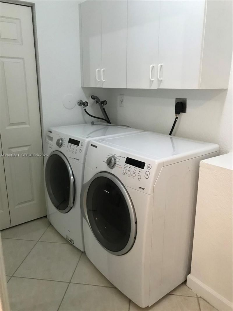 6674 NW 107th Pl , Unit ., Doral, FL 33178 Photo