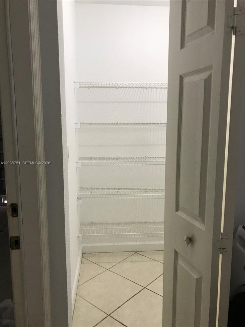 6674 NW 107th Pl , Unit ., Doral, FL 33178 Photo