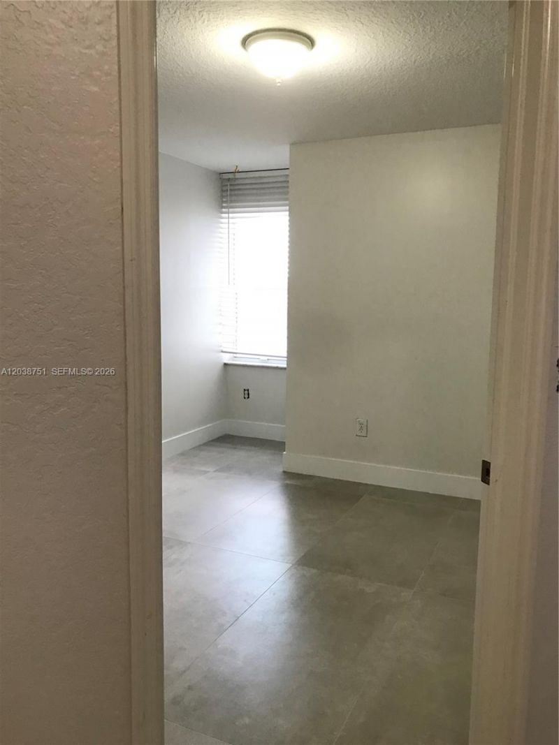 6674 NW 107th Pl , Unit ., Doral, FL 33178 Photo