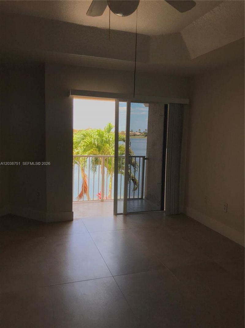 6674 NW 107th Pl , Unit ., Doral, FL 33178 Photo