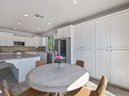 4060 Clarewood Way, Sacramento, CA 95835 Photo